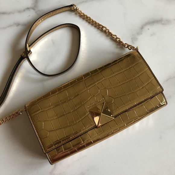 Michael Kors Karla Embossed Leather Wallet Clutch - Picture 1 of 8